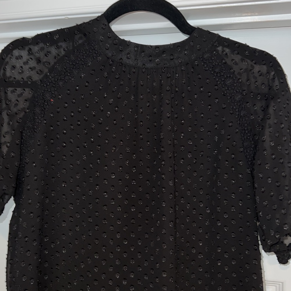 DR2 short sleeve black top